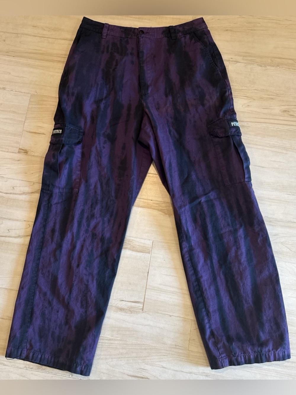 Women’s Y2K Style Purple and Black Tye Dye Petals Cargo Pants Size 11